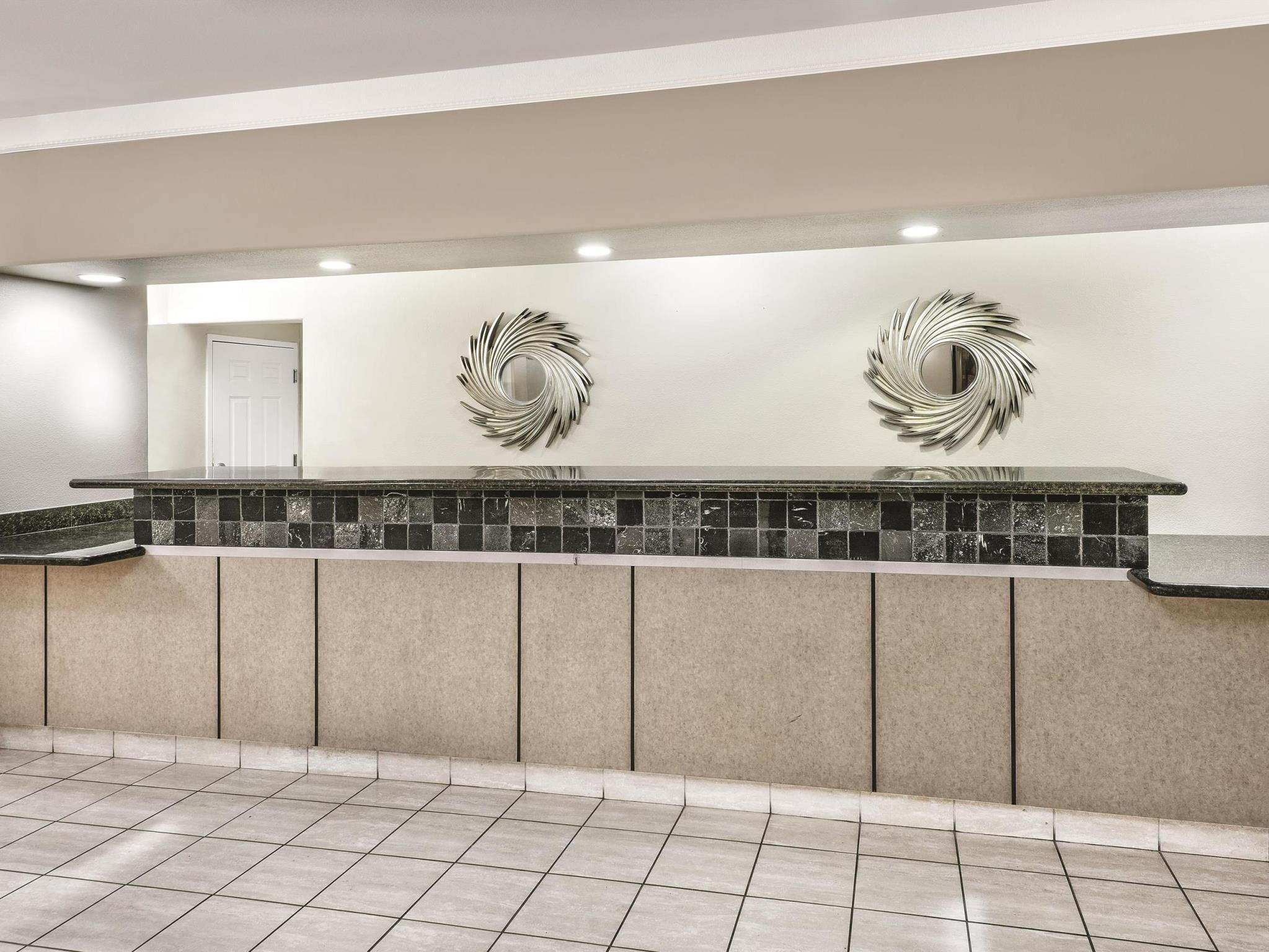 La Quinta By Wyndham Stephenville Exterior photo