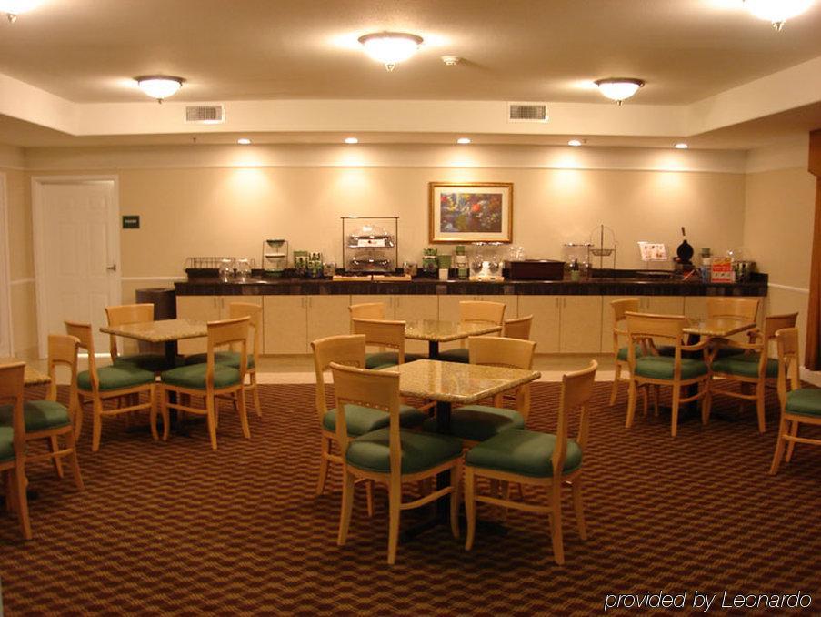 La Quinta By Wyndham Stephenville Exterior photo
